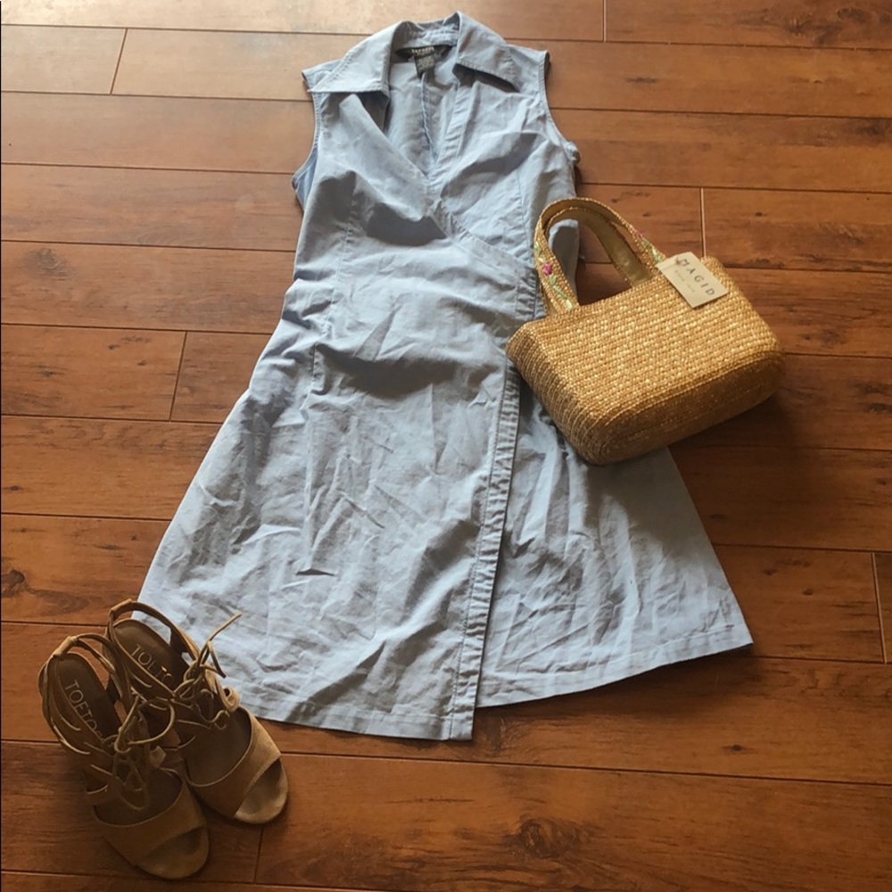 Chambray collared wrap dress 📦